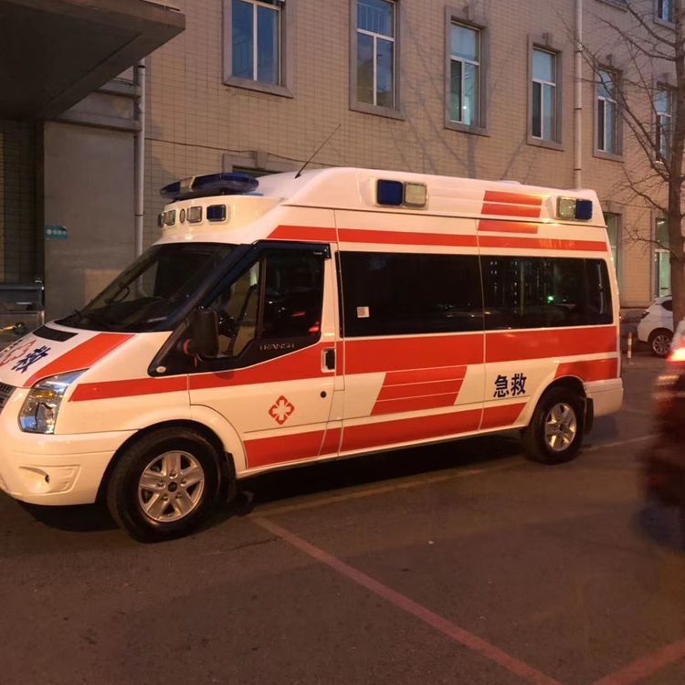 阳明夜间租赁救护车护送病人转院：安全转运的 8 大核心注意事项
